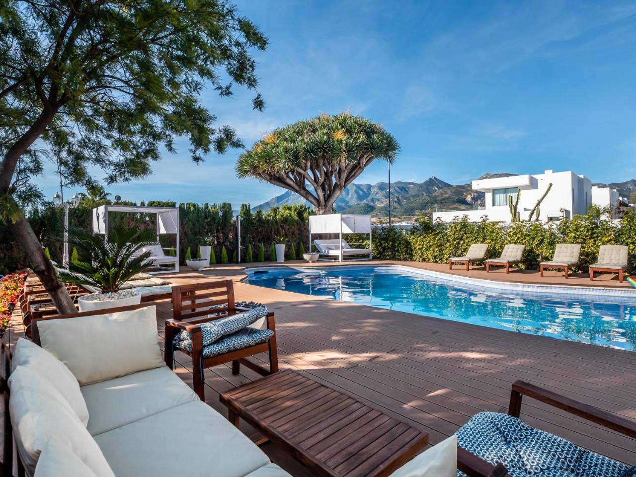 Jazmines & Moras Boutique Villa มาร์เบยา ภายนอก รูปภาพ