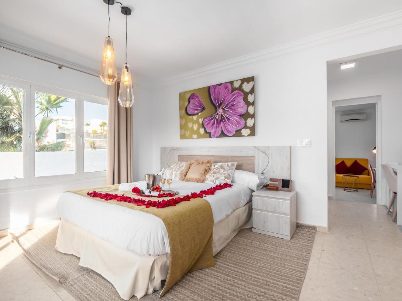 Jazmines & Moras Boutique Villa มาร์เบยา ภายนอก รูปภาพ