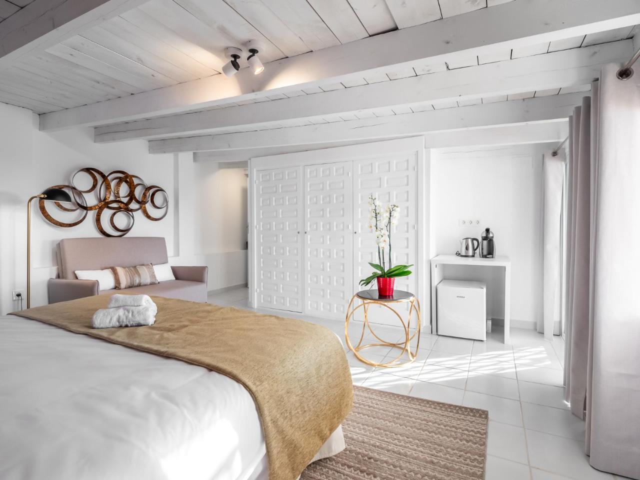 Jazmines & Moras Boutique Villa มาร์เบยา ภายนอก รูปภาพ